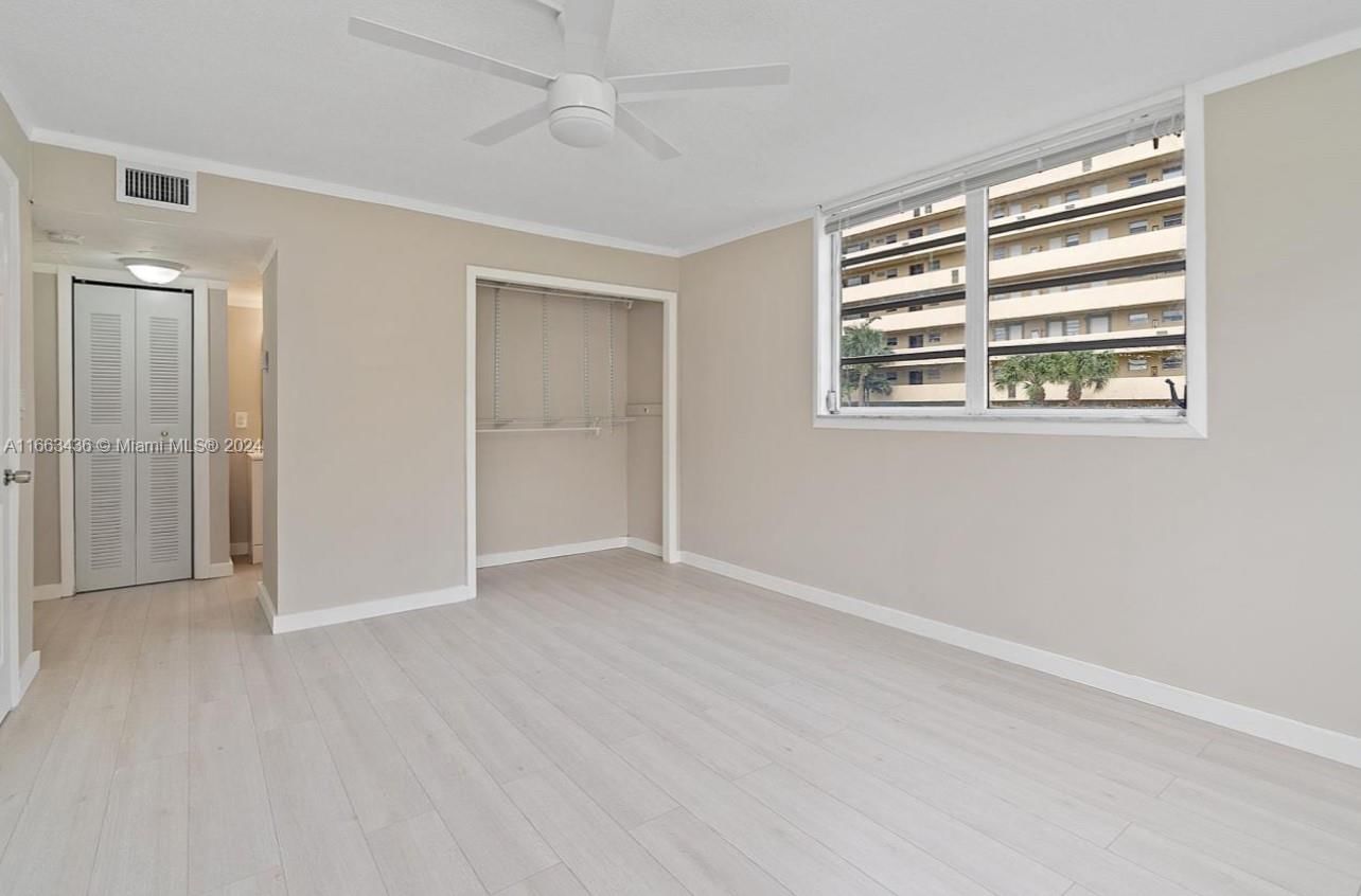 Real estate property located at 1700 191st St #100, Miami-dade, Jade Winds Grp Easter Lil, Miami, FL
