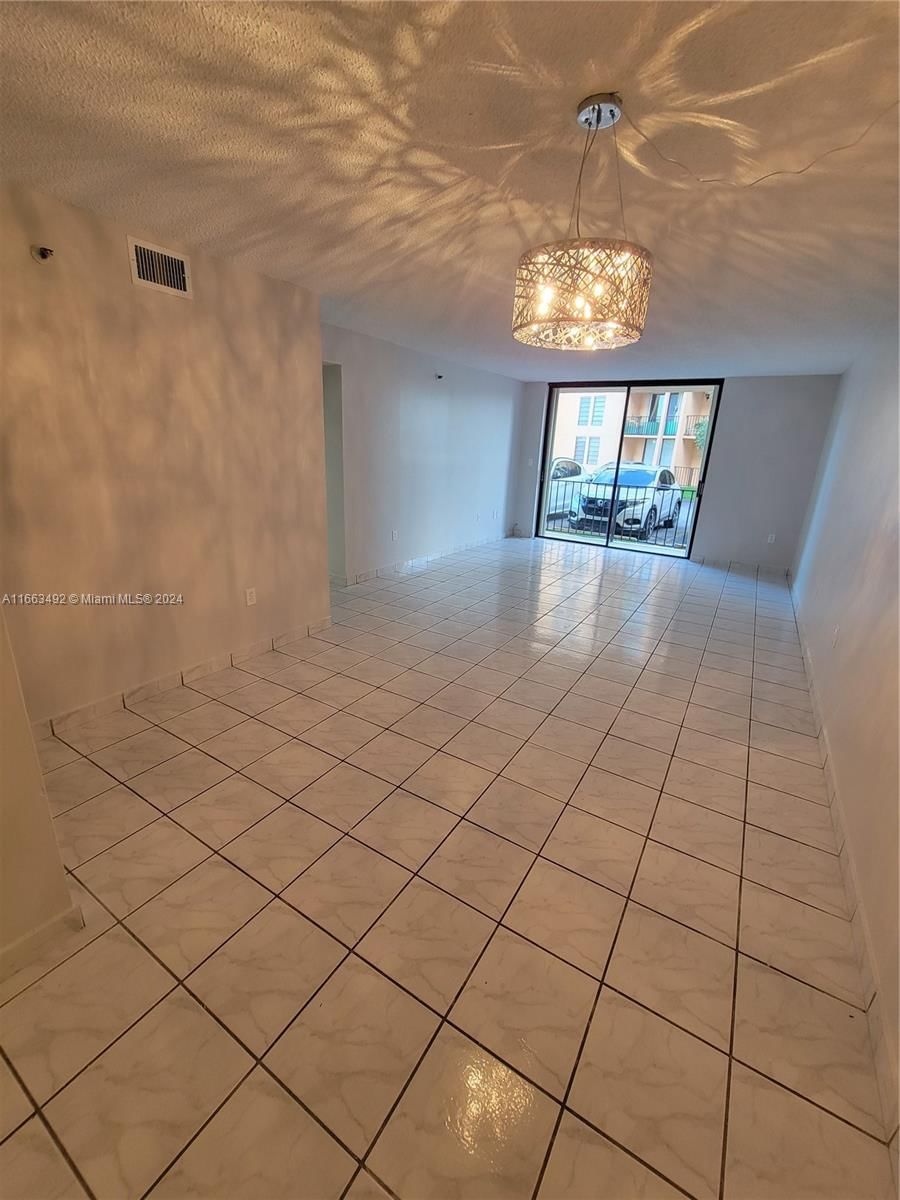 Real estate property located at 9686 Fontainebleu Blvd #105, Miami-Dade, Golfview #3, Miami, FL