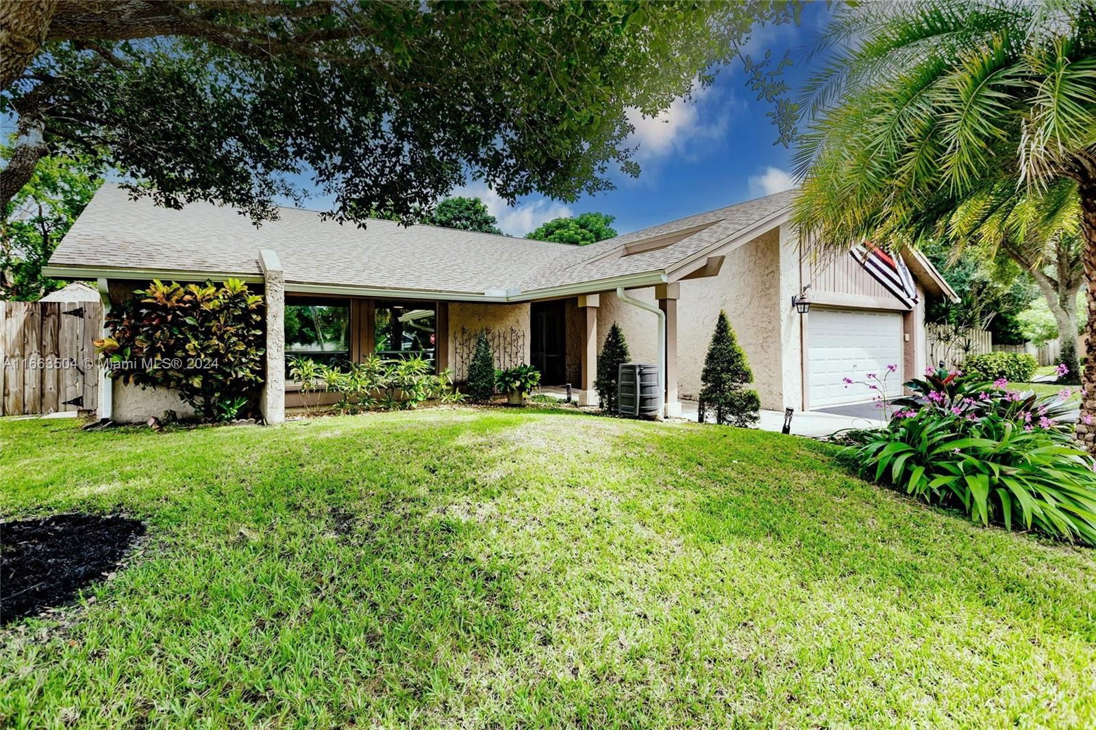 Real estate property located at 7901 6th Ct, Broward, PLANTATION HILLS SEC 2, Plantation, FL