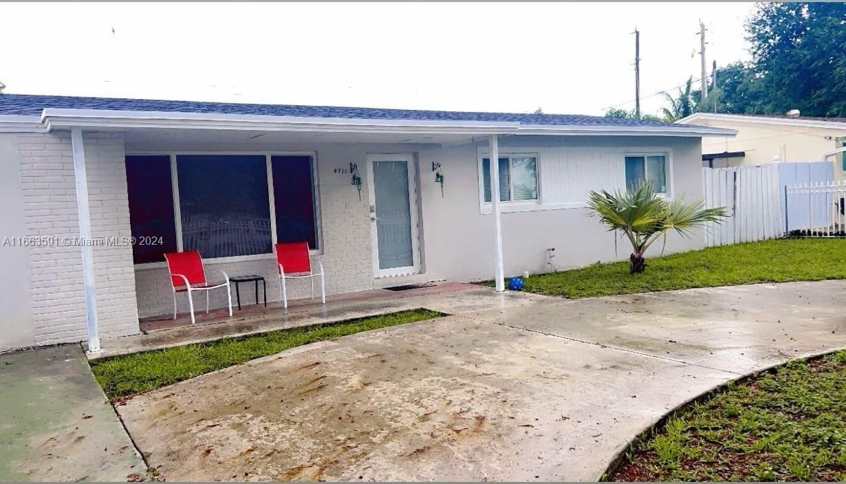 Real estate property located at 4711 178th Ter, Miami-Dade, CAROL CITY 3RD ADDN, Miami Gardens, FL