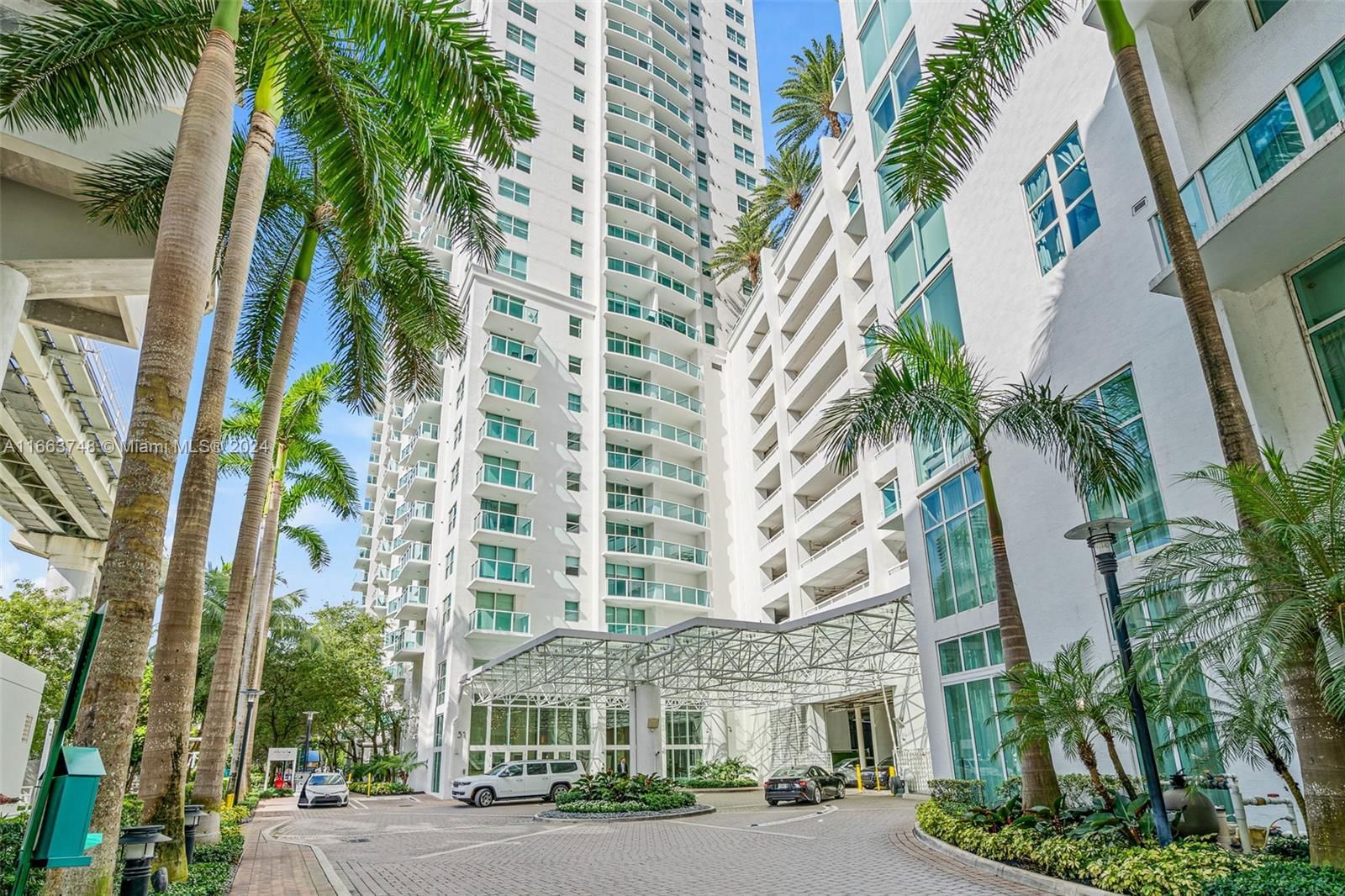 Real estate property located at 31 5th St #1802, Miami-Dade, BRICKELL ON THE RIVER N T, Miami, FL