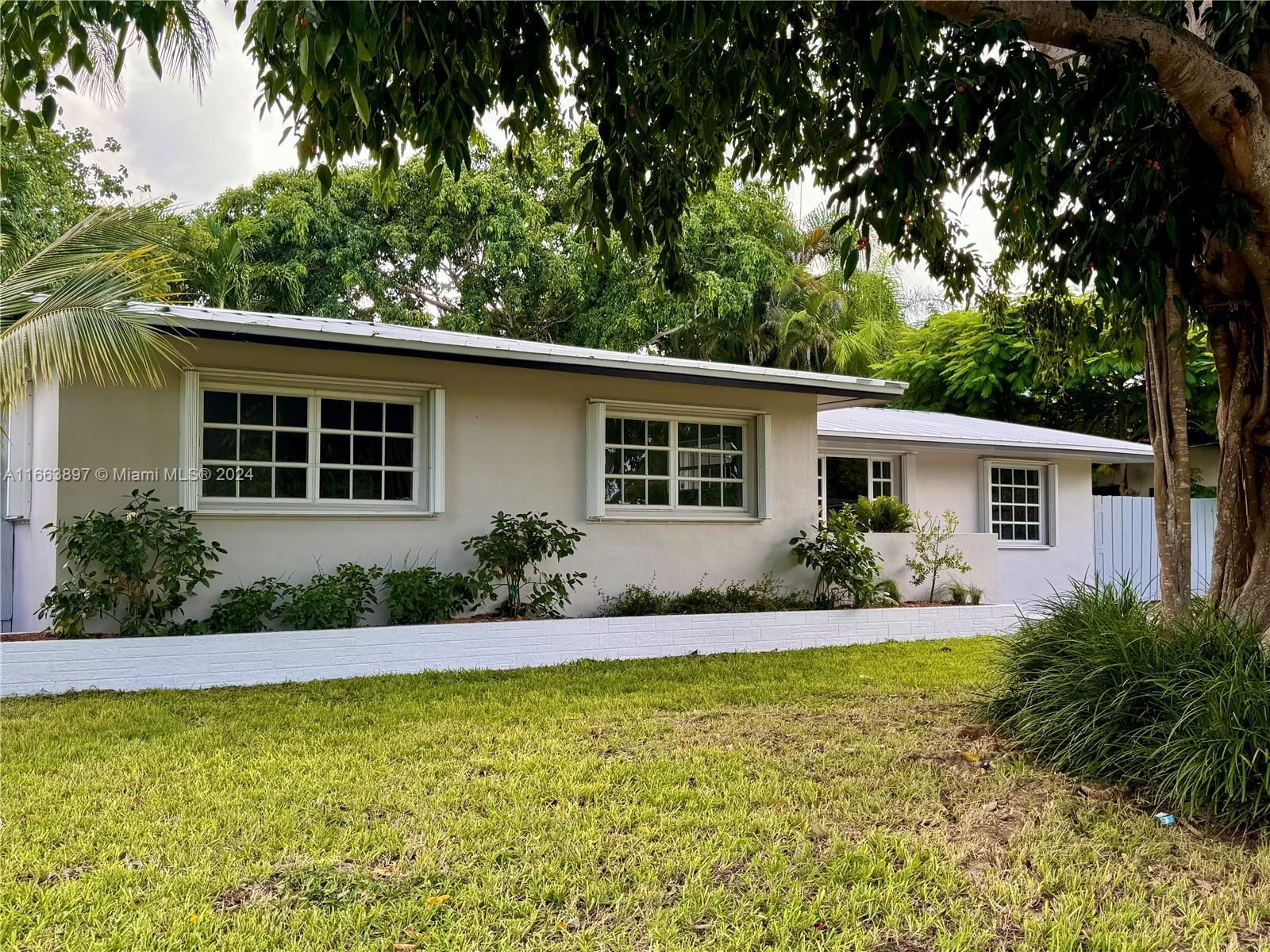 Real estate property located at 10110 Broad Channel Dr, Miami-Dade, BEL-AIRE SEC 1, Cutler Bay, FL