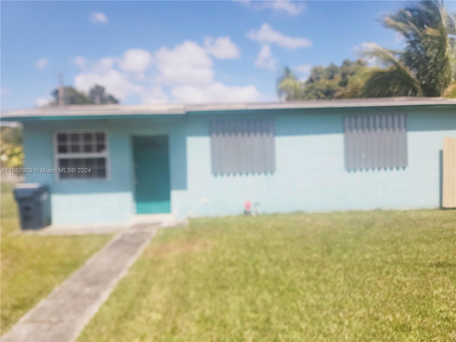 Real estate property located at 10735 224th St, Miami-Dade, LINCOLN ESTATES 1ST ADDN, Miami, FL