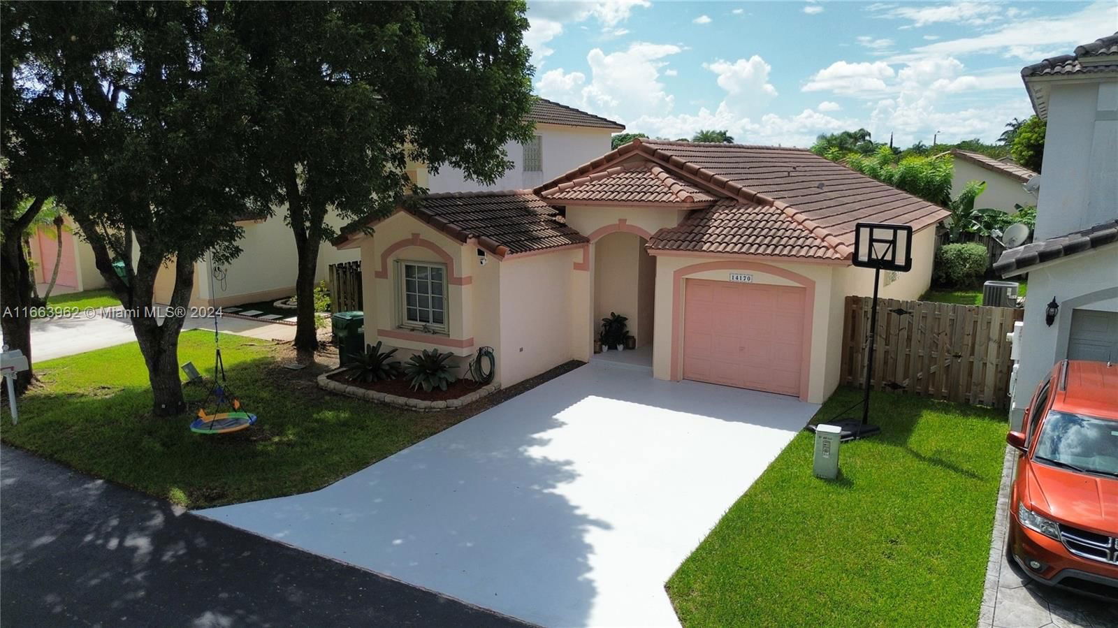 Real estate property located at 14170 151st Ave, Miami-Dade, BRIGHTONS MEADOW TRACE, Miami, FL