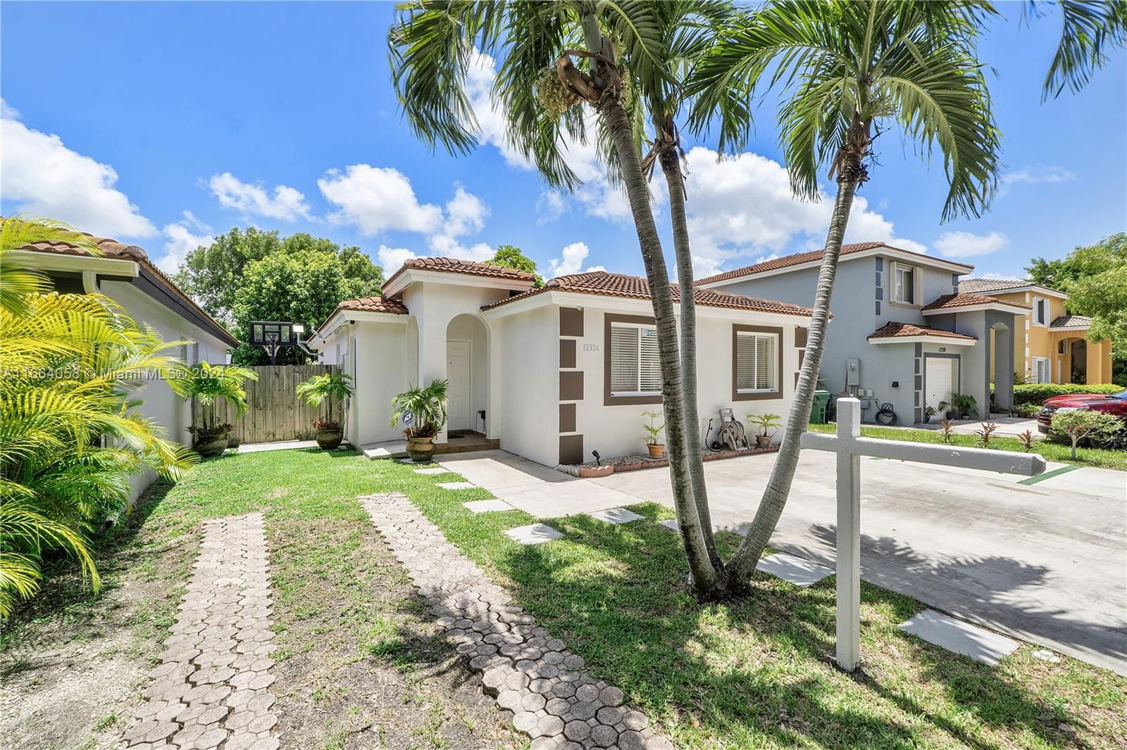 Real estate property located at 12324 251st St, Miami-Dade, PRINCETONIAN ESTATES, Homestead, FL