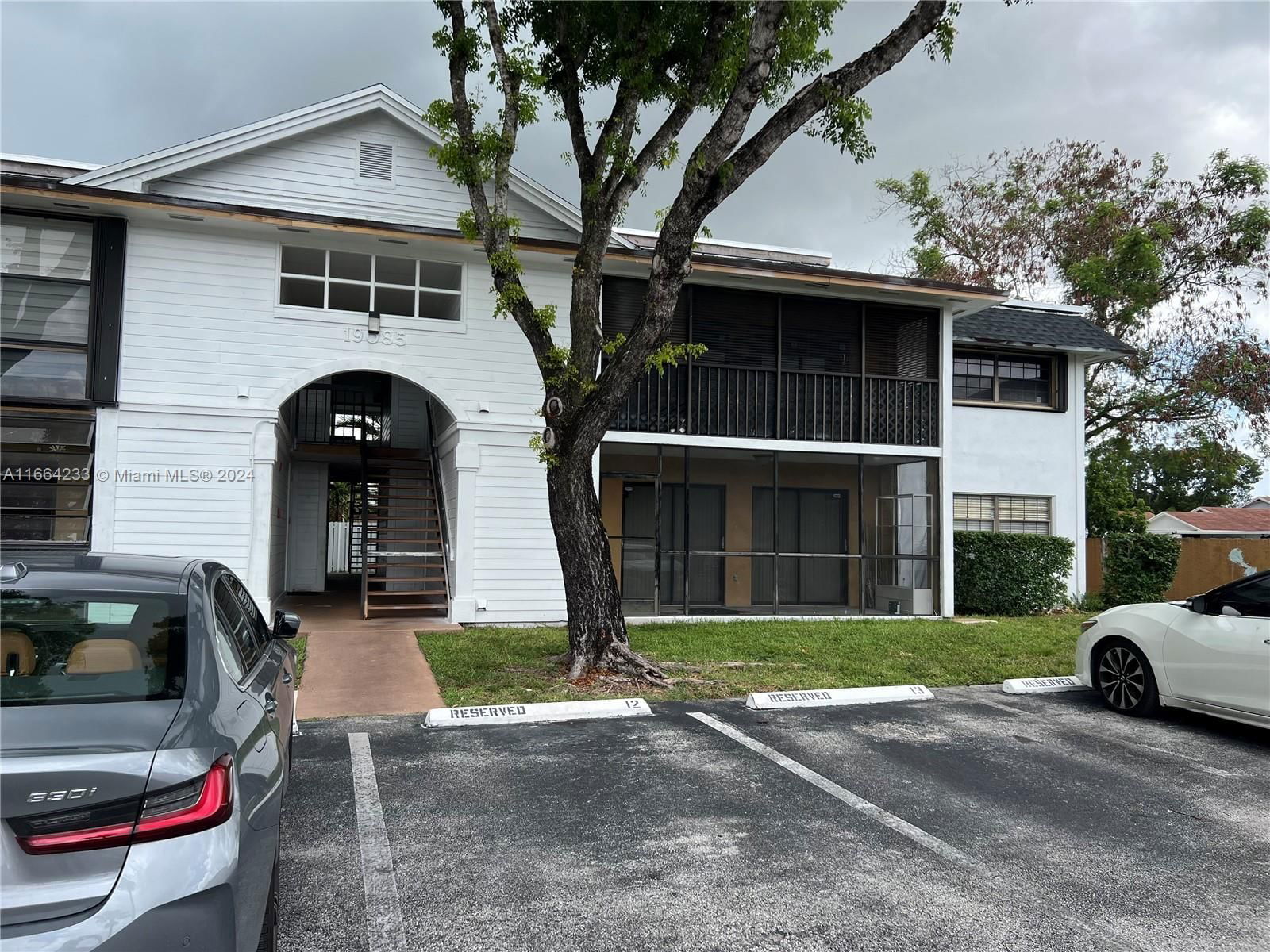 Real estate property located at 19085 62nd Ave #108, Miami-Dade, COUNTRYSIDE VILLAGE CONDO, Hialeah, FL