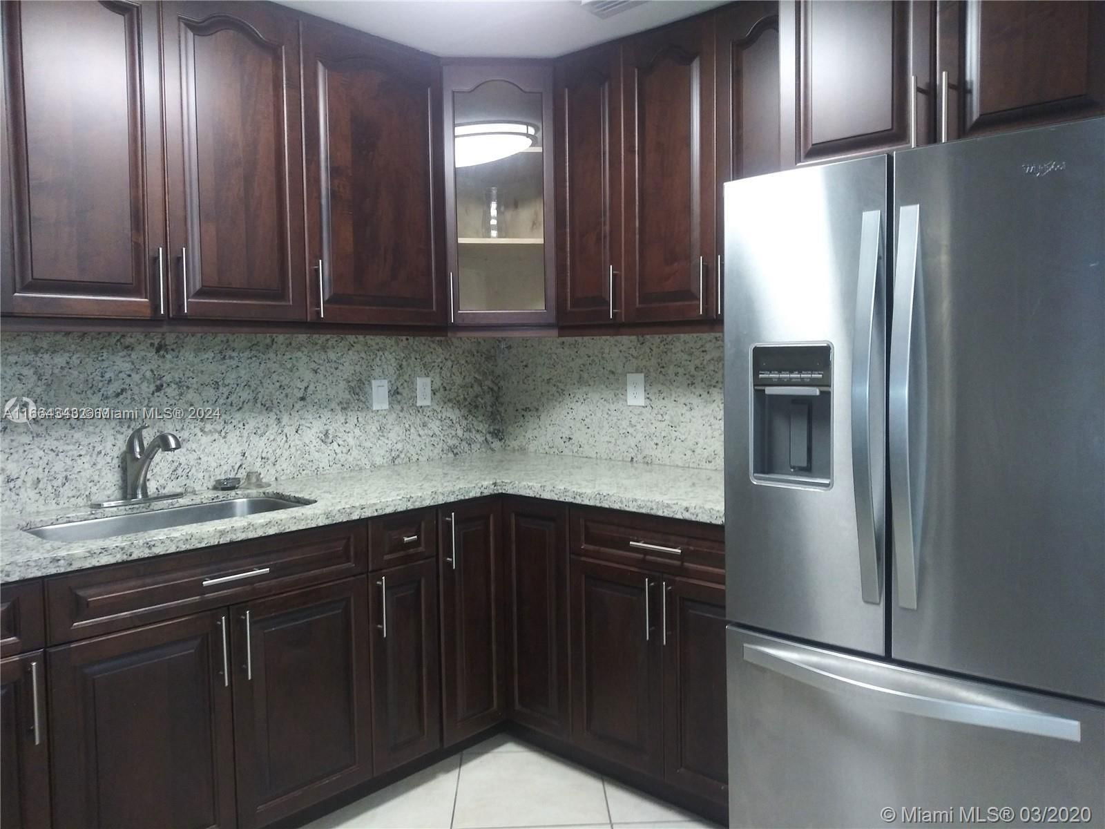 Real estate property located at 10441 Mahogany Key Cir #204, Miami-Dade, MAHOGANY KEY CONDO #3, Miami, FL