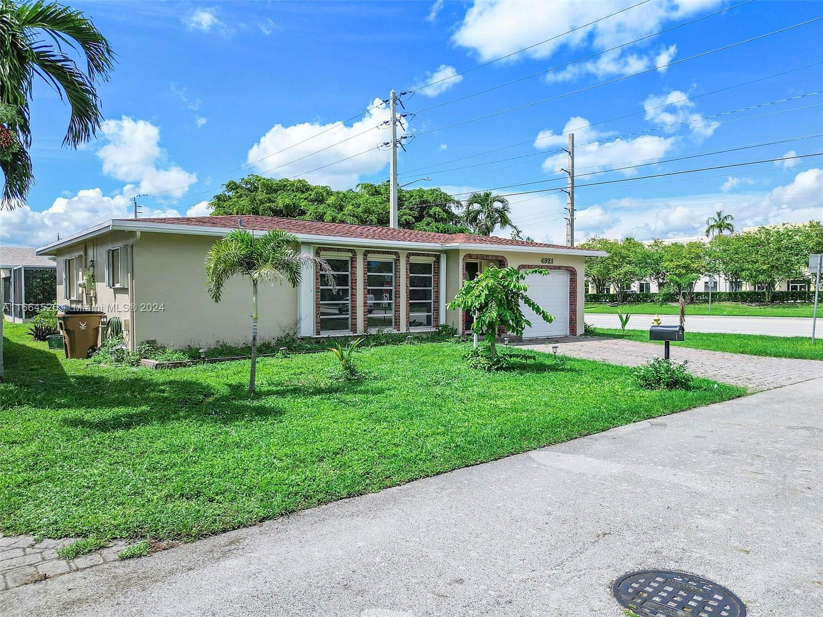 Real estate property located at 4921 13th Ter, Broward, CRYSTAL LAKE 4TH SEC, Deerfield Beach, FL