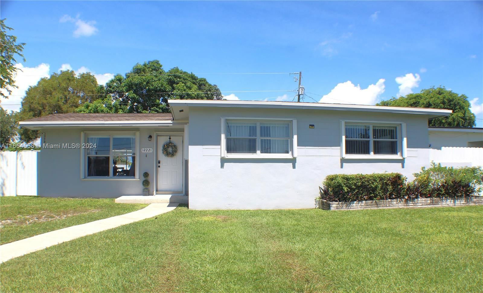 Real estate property located at 12221 188 St, Miami-Dade, SO MIAMI HEIGHTS ADDN E, Miami, FL