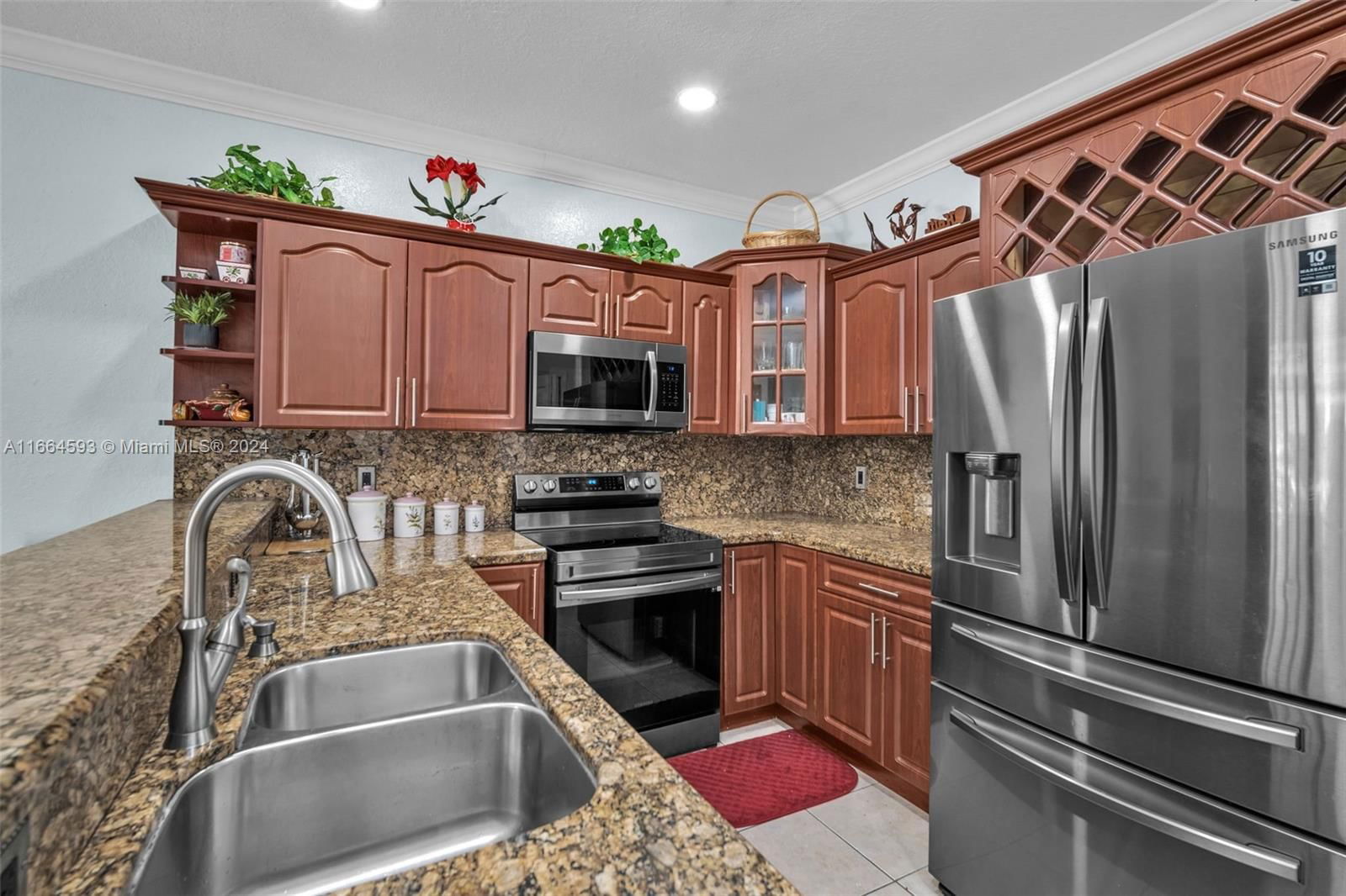 Real estate property located at 12406 214th Ter, Miami-dade, Jesslyn Subdivision, Miami, FL
