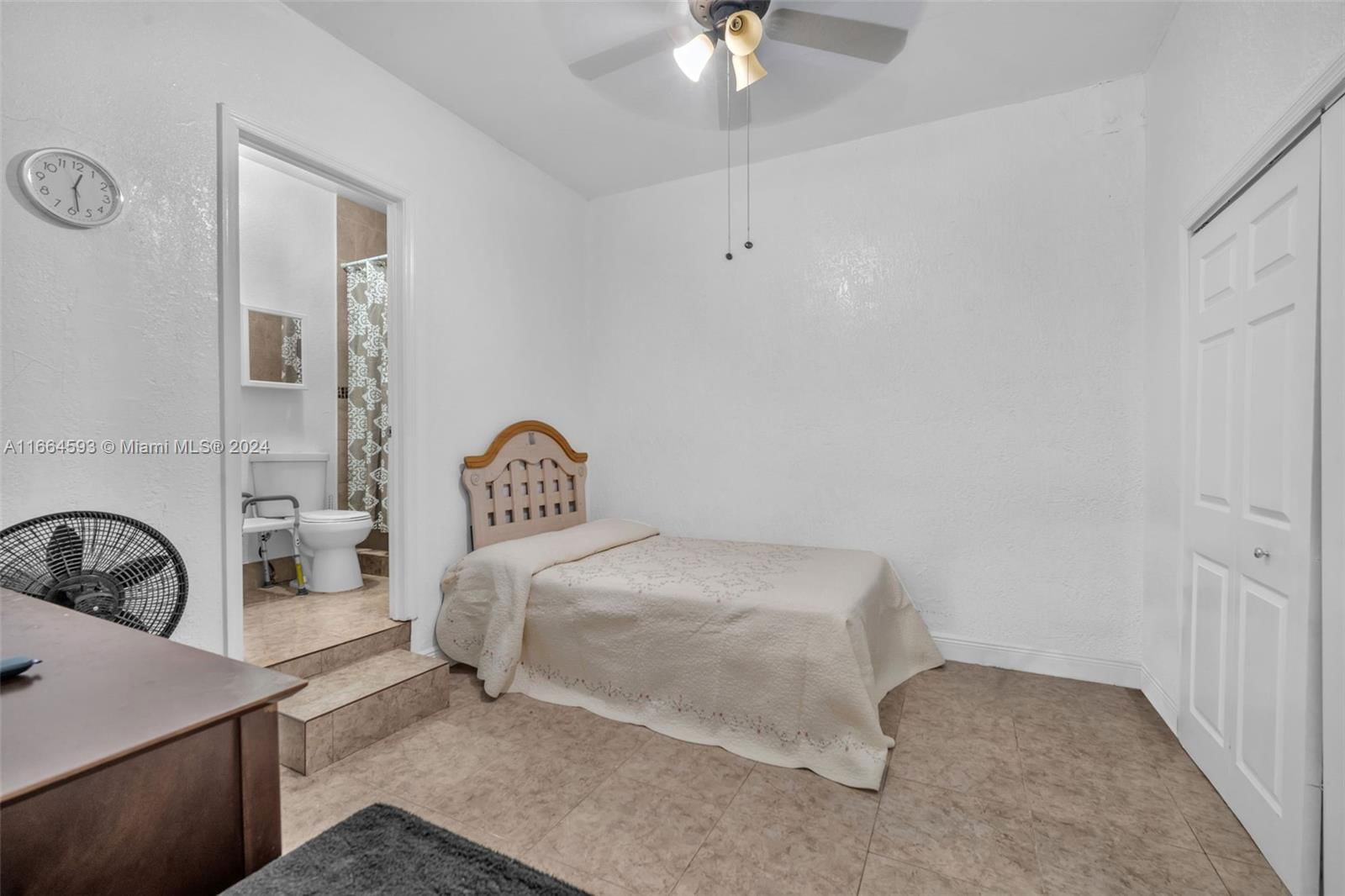 Real estate property located at 12406 214th Ter, Miami-dade, Jesslyn Subdivision, Miami, FL