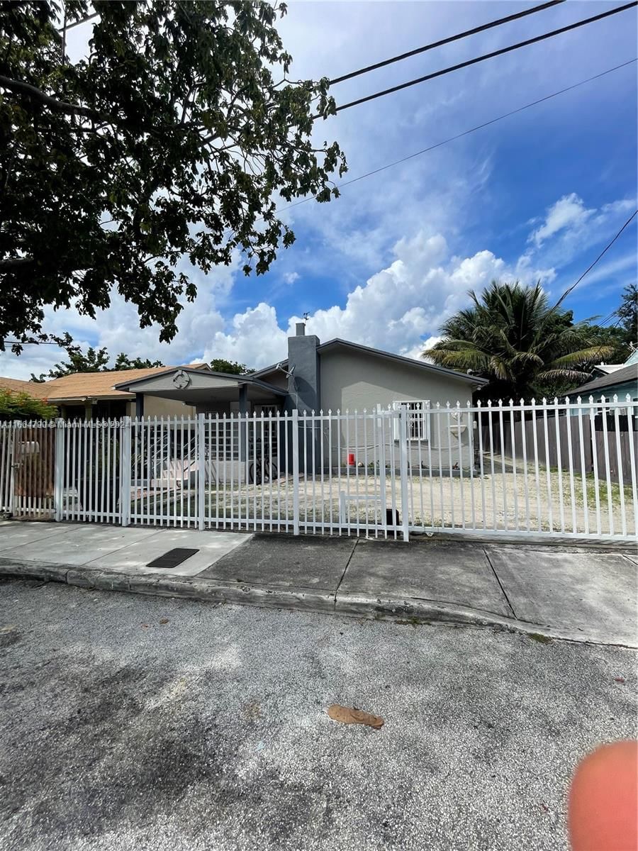 Real estate property located at 1143 27th St, Miami-Dade, BON AIRE, Miami, FL