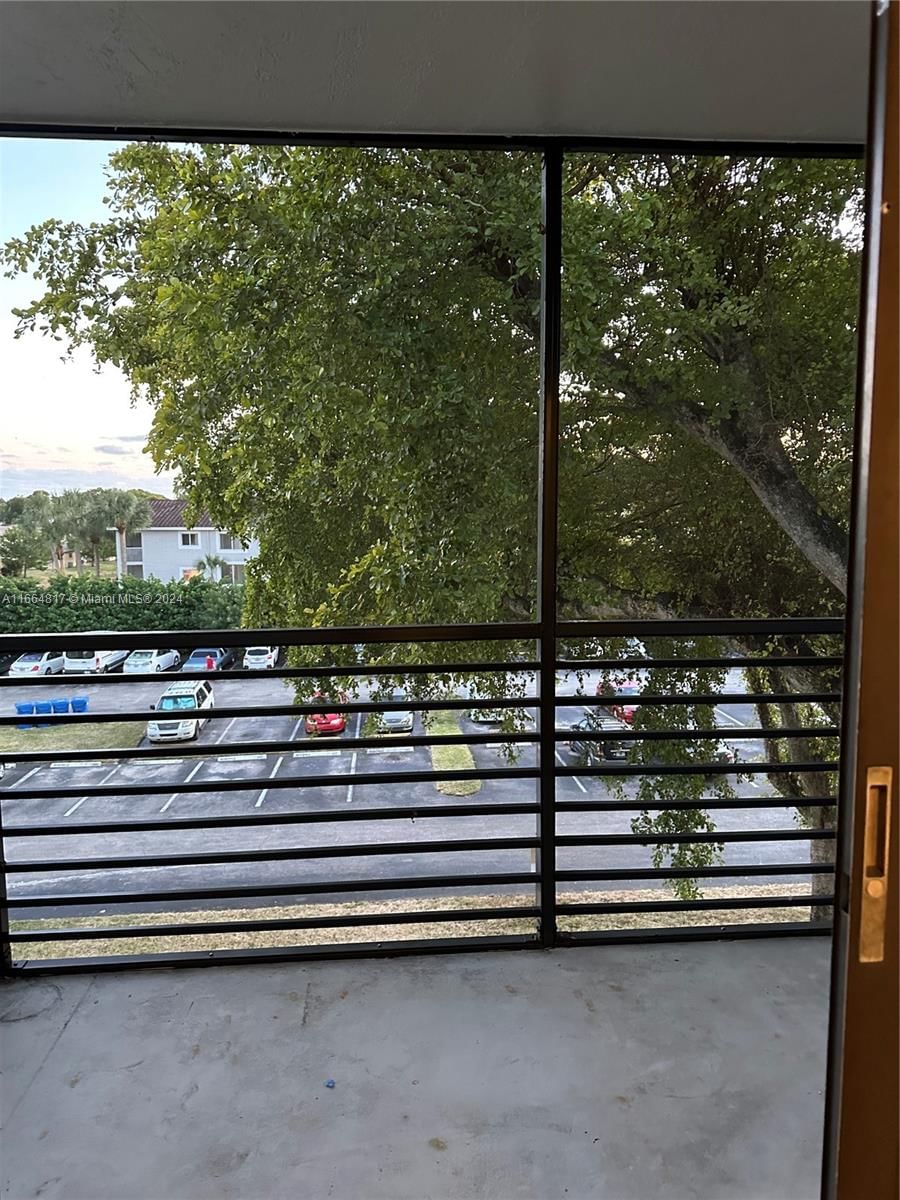 Real estate property located at 3730 Pine Island Rd #447, Broward, Sunrise Springs Condo Iv, Sunrise, FL