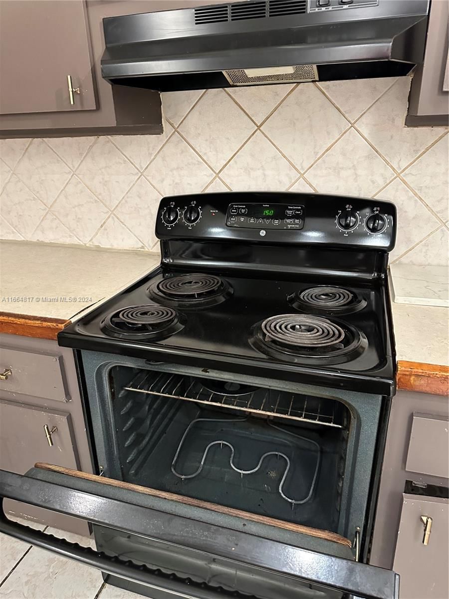 Real estate property located at 3730 Pine Island Rd #447, Broward, Sunrise Springs Condo Iv, Sunrise, FL