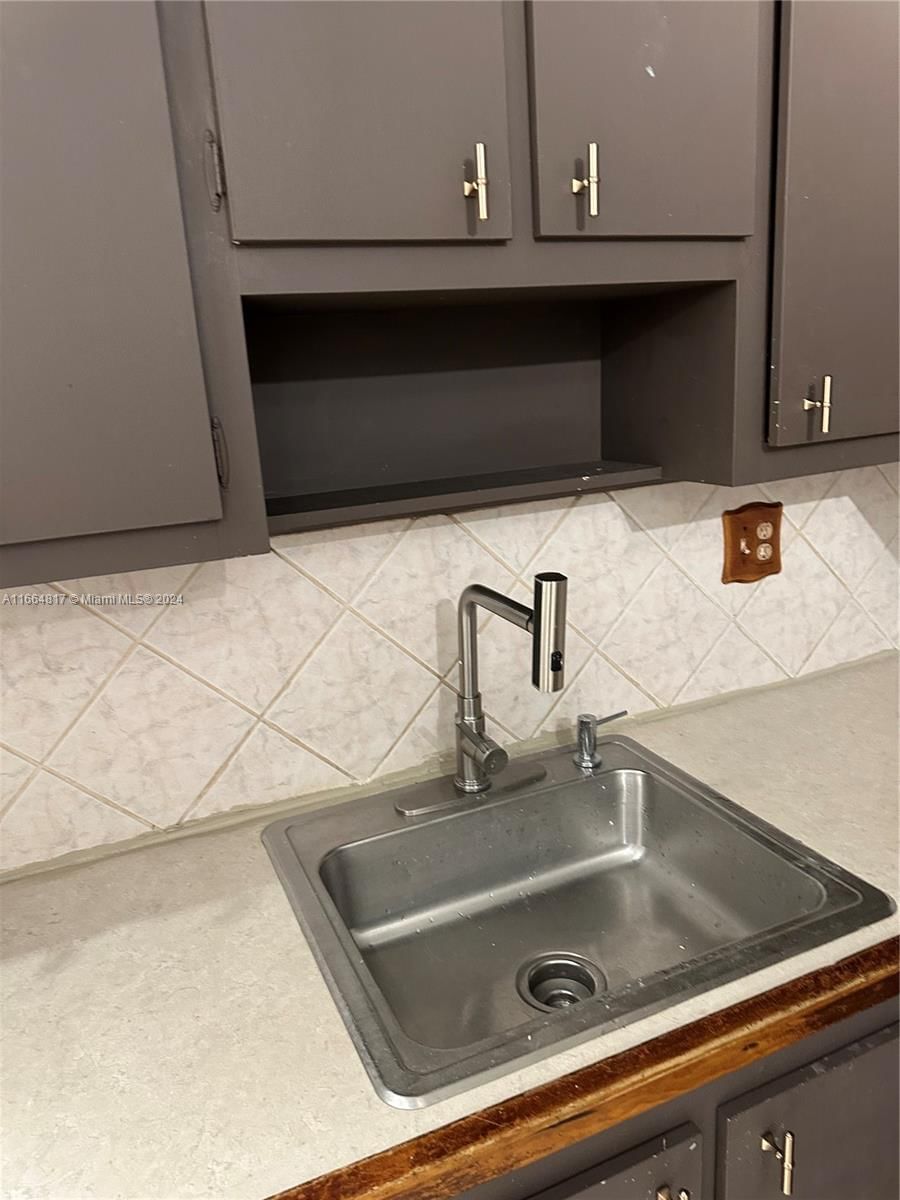 Real estate property located at 3730 Pine Island Rd #447, Broward, Sunrise Springs Condo Iv, Sunrise, FL