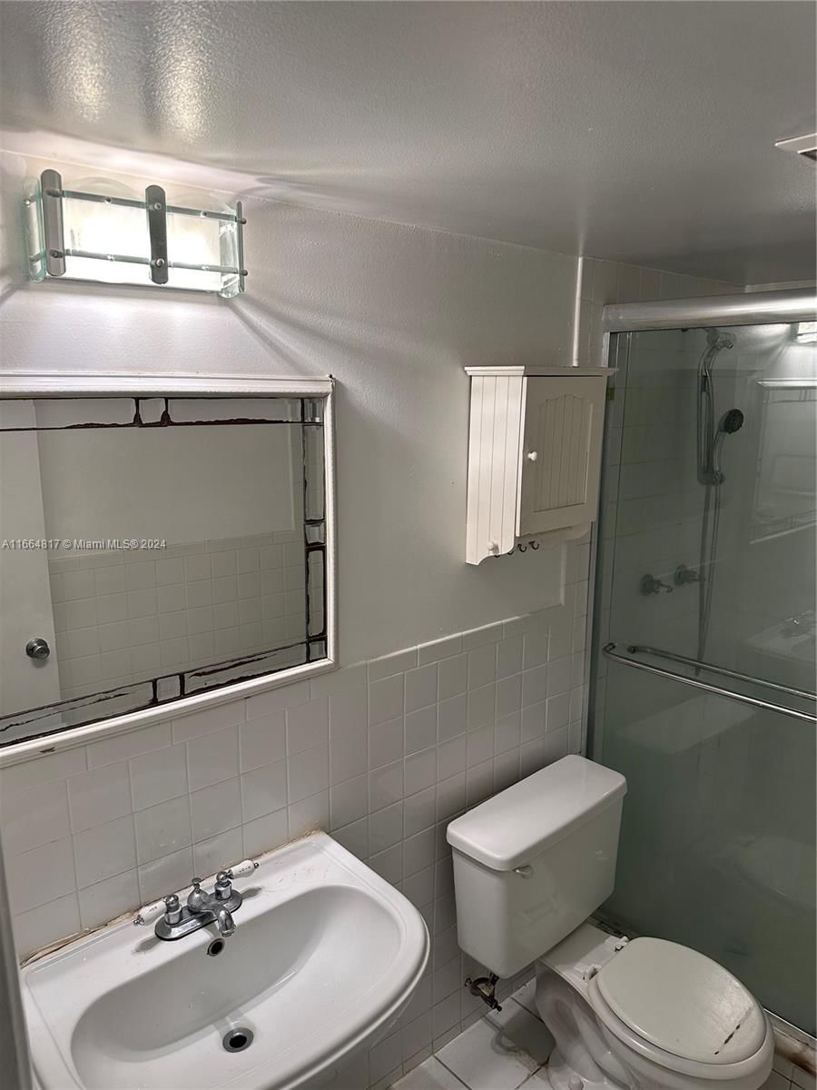 Real estate property located at 3730 Pine Island Rd #447, Broward, Sunrise Springs Condo Iv, Sunrise, FL