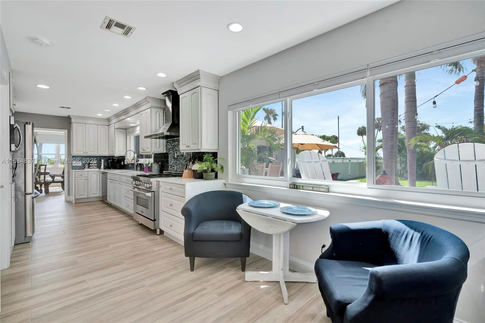 Real estate property located at 13549 Indian River Dr, St Lucie, Resubdivision Of 9/10-37-, Jensen Beach, FL