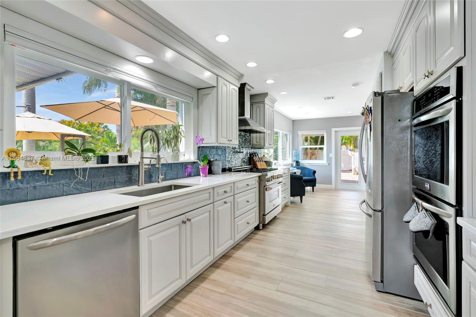 Real estate property located at 13549 Indian River Dr, St Lucie, Resubdivision Of 9/10-37-, Jensen Beach, FL