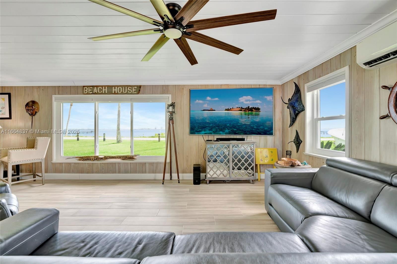 Real estate property located at 13549 Indian River Dr, St Lucie, Resubdivision Of 9/10-37-, Jensen Beach, FL