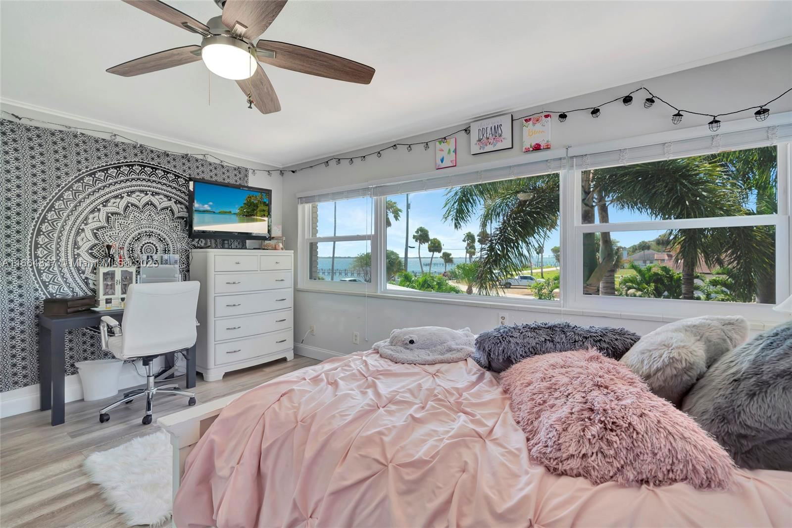 Real estate property located at 13549 Indian River Dr, St Lucie, Resubdivision Of 9/10-37-, Jensen Beach, FL