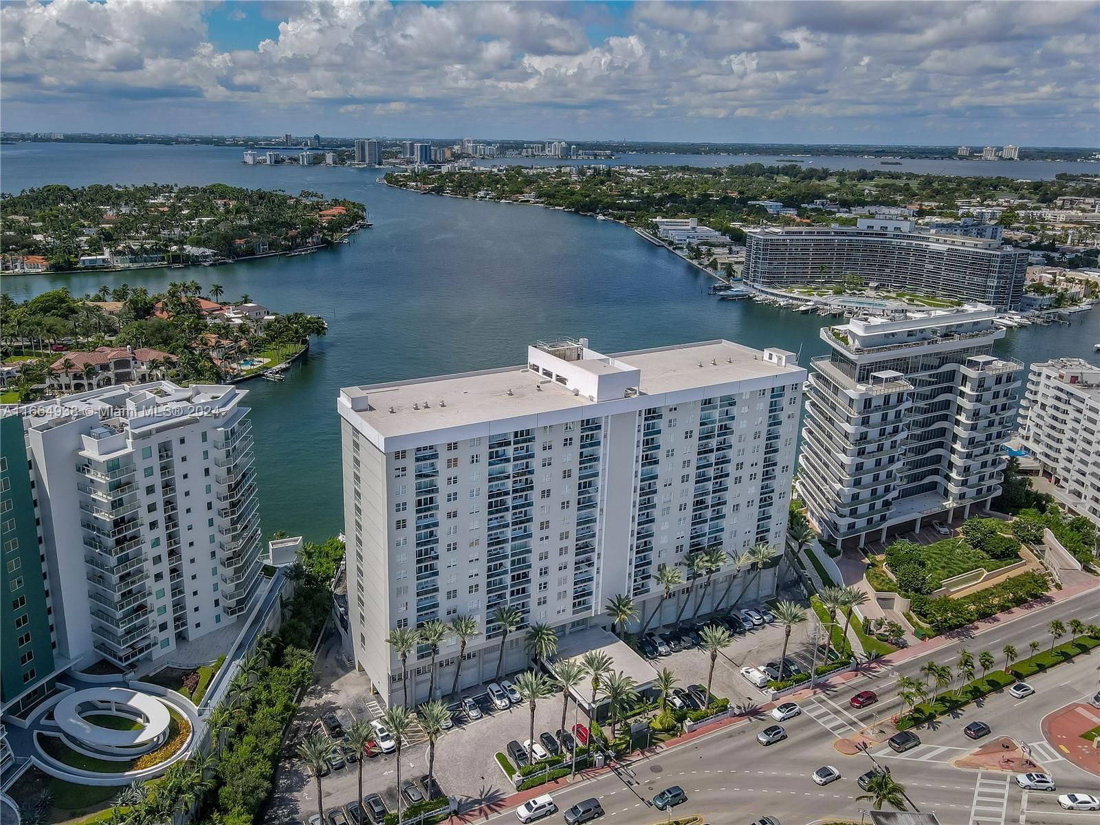 Real estate property located at 6770 Indian Creek Dr #8L, Miami-dade, Aquasol Condo, Miami Beach, FL