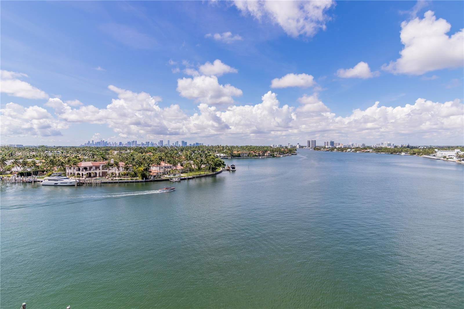 Real estate property located at 6770 Indian Creek Dr #8L, Miami-dade, Aquasol Condo, Miami Beach, FL
