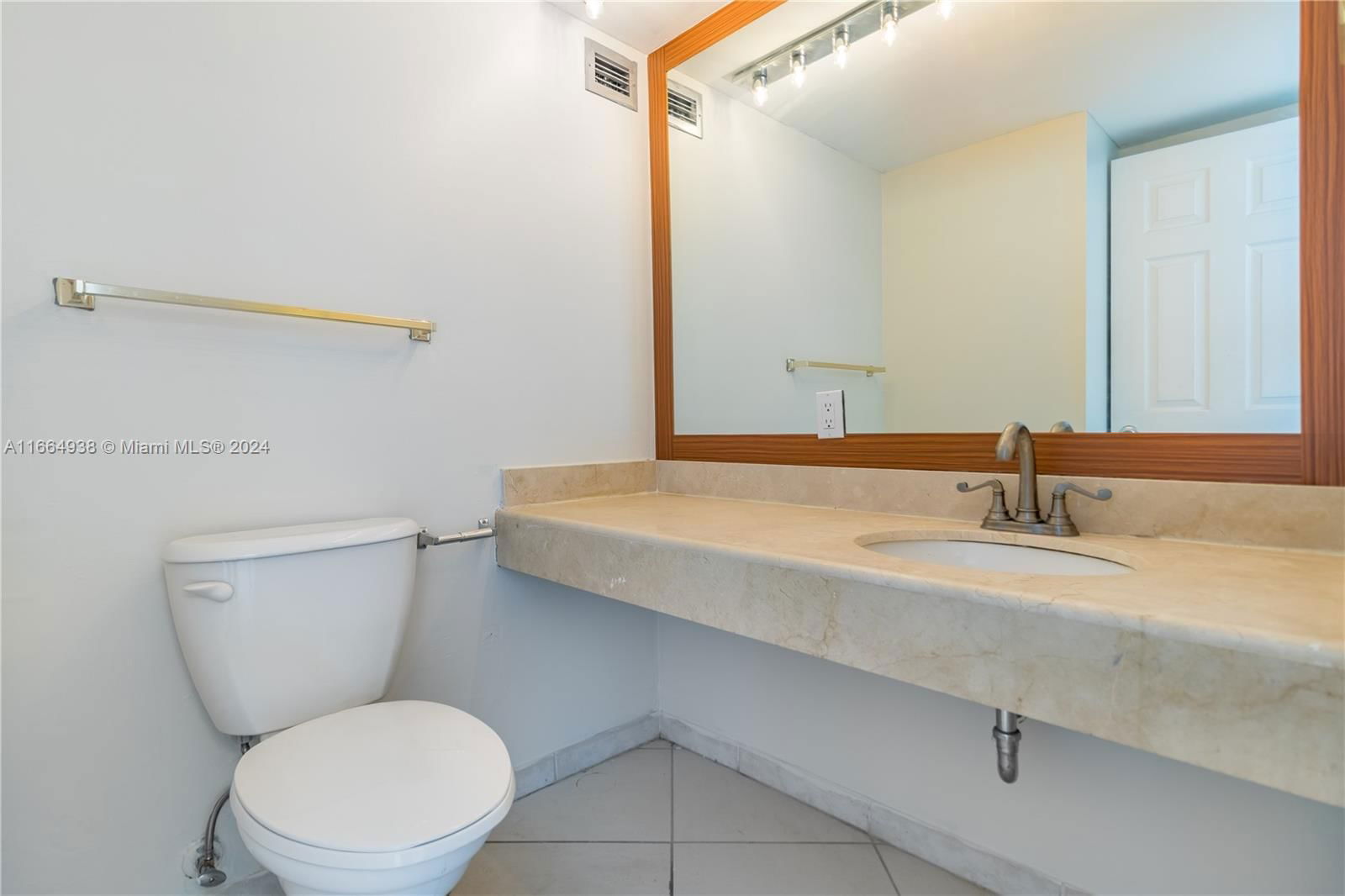 Real estate property located at 6770 Indian Creek Dr #8L, Miami-dade, Aquasol Condo, Miami Beach, FL