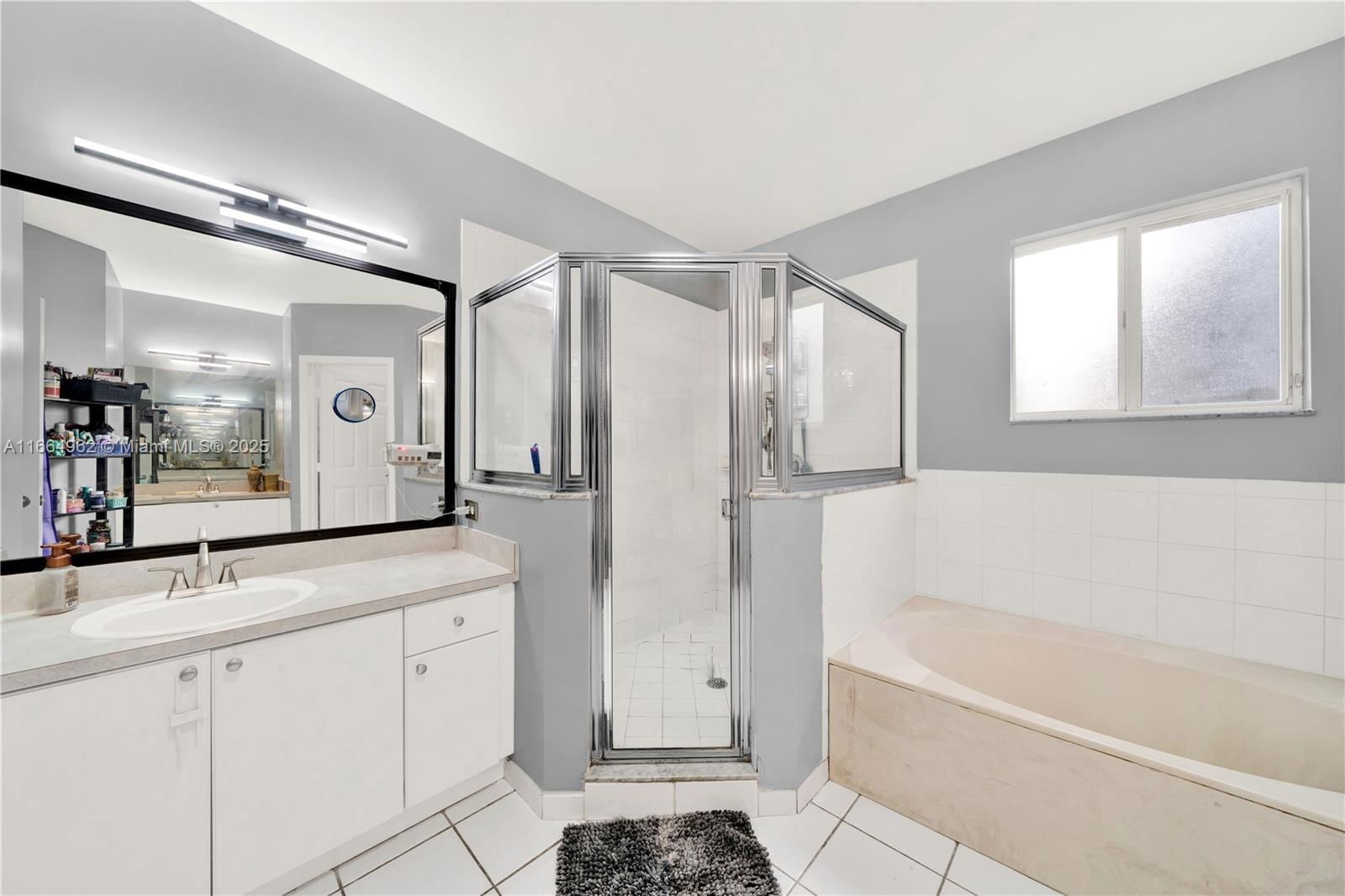 Real estate property located at 1811 16th Ave, Miami-dade, Keys Landing, Homestead, FL