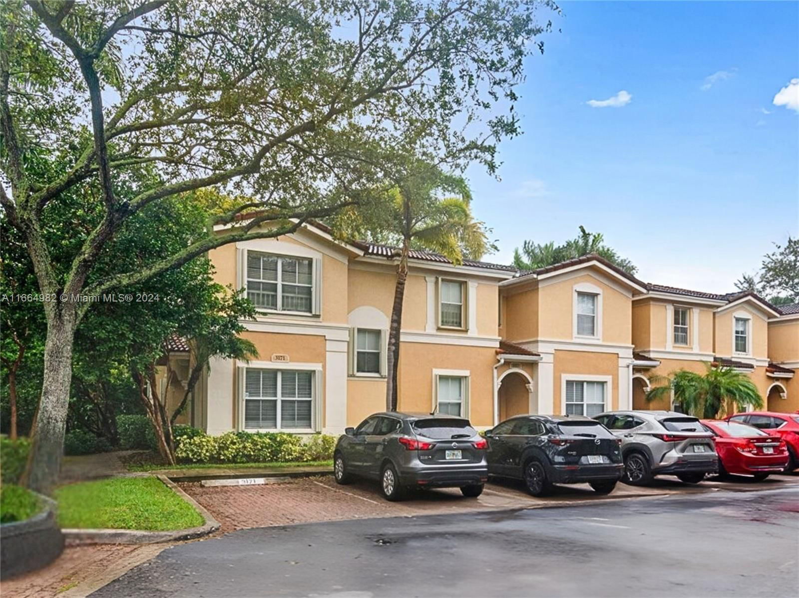 Real estate property located at 3171 128th Way #129, Broward, MELROSE POINT CONDO, Miramar, FL