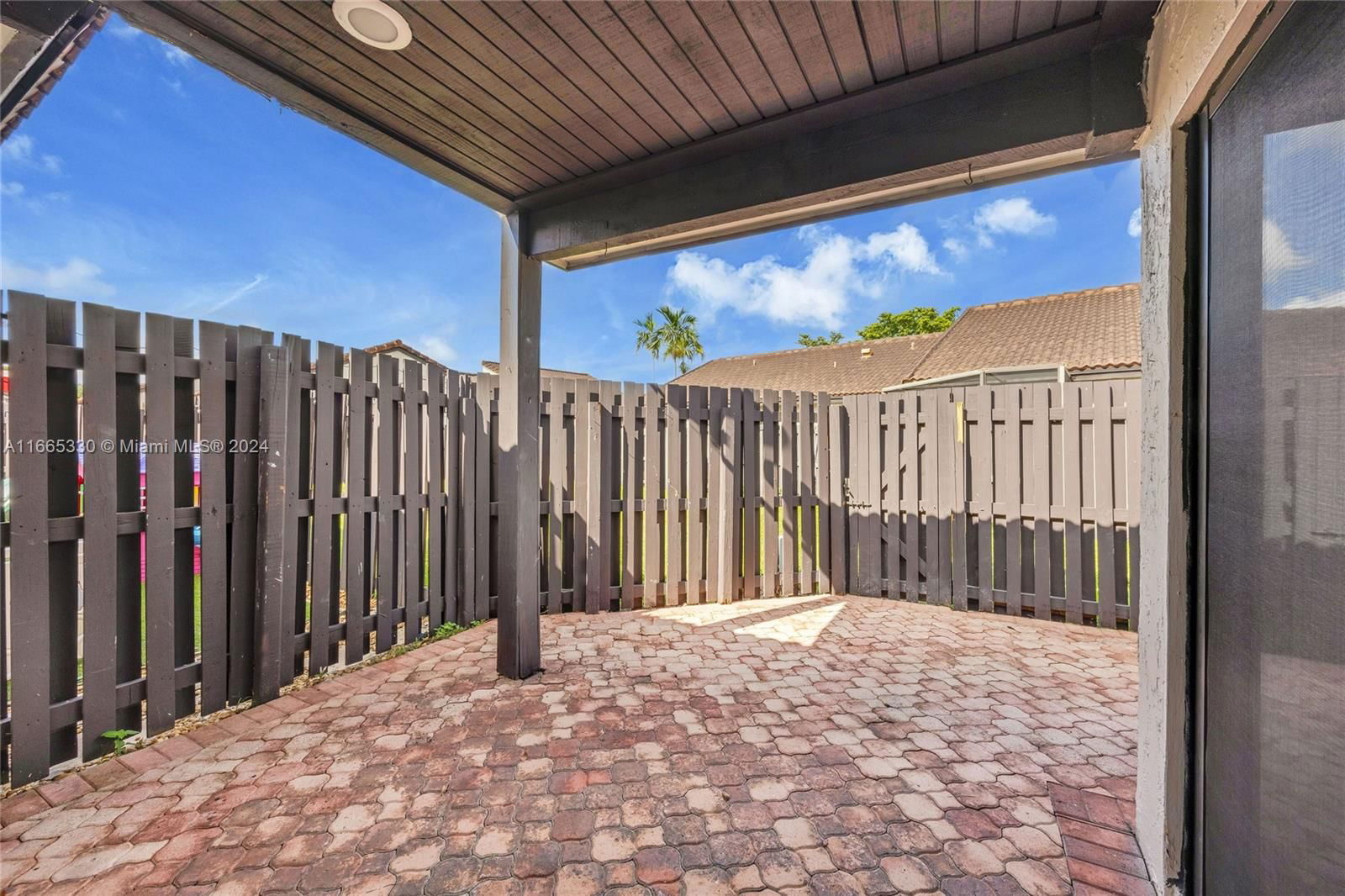 Real estate property located at 14980 48th Ter G, Miami-dade, Lakes Meadow Vilg Homes C, Miami, FL