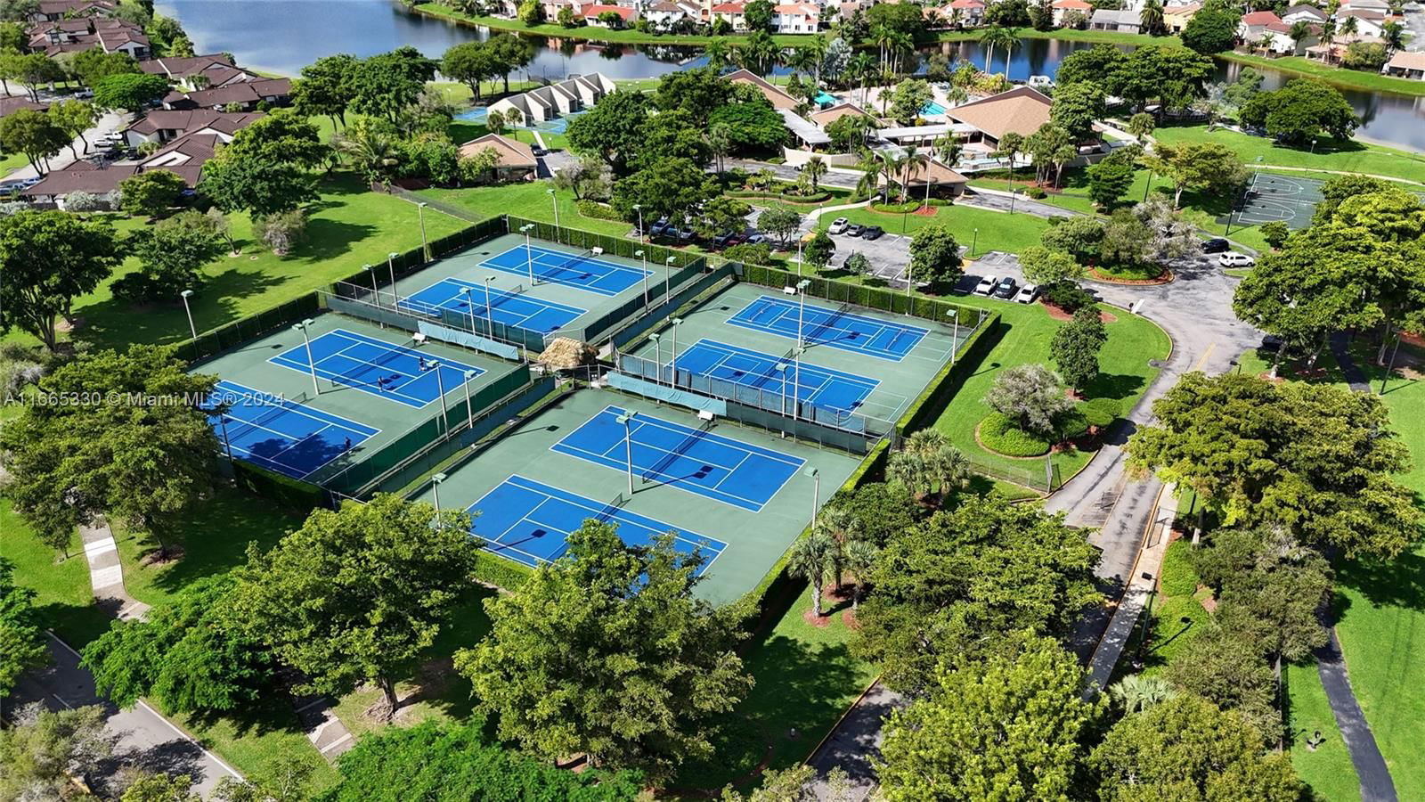 Real estate property located at 14980 48th Ter G, Miami-dade, Lakes Meadow Vilg Homes C, Miami, FL