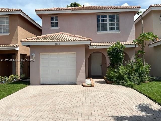 Real estate property located at 3868 67th Way, Broward, S & R OF INVERRARY, Lauderhill, FL