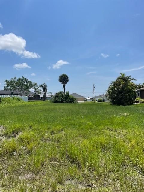 Real estate property located at 2702 NE 7TH AVE, Lee, N/A, Cape Coral, FL