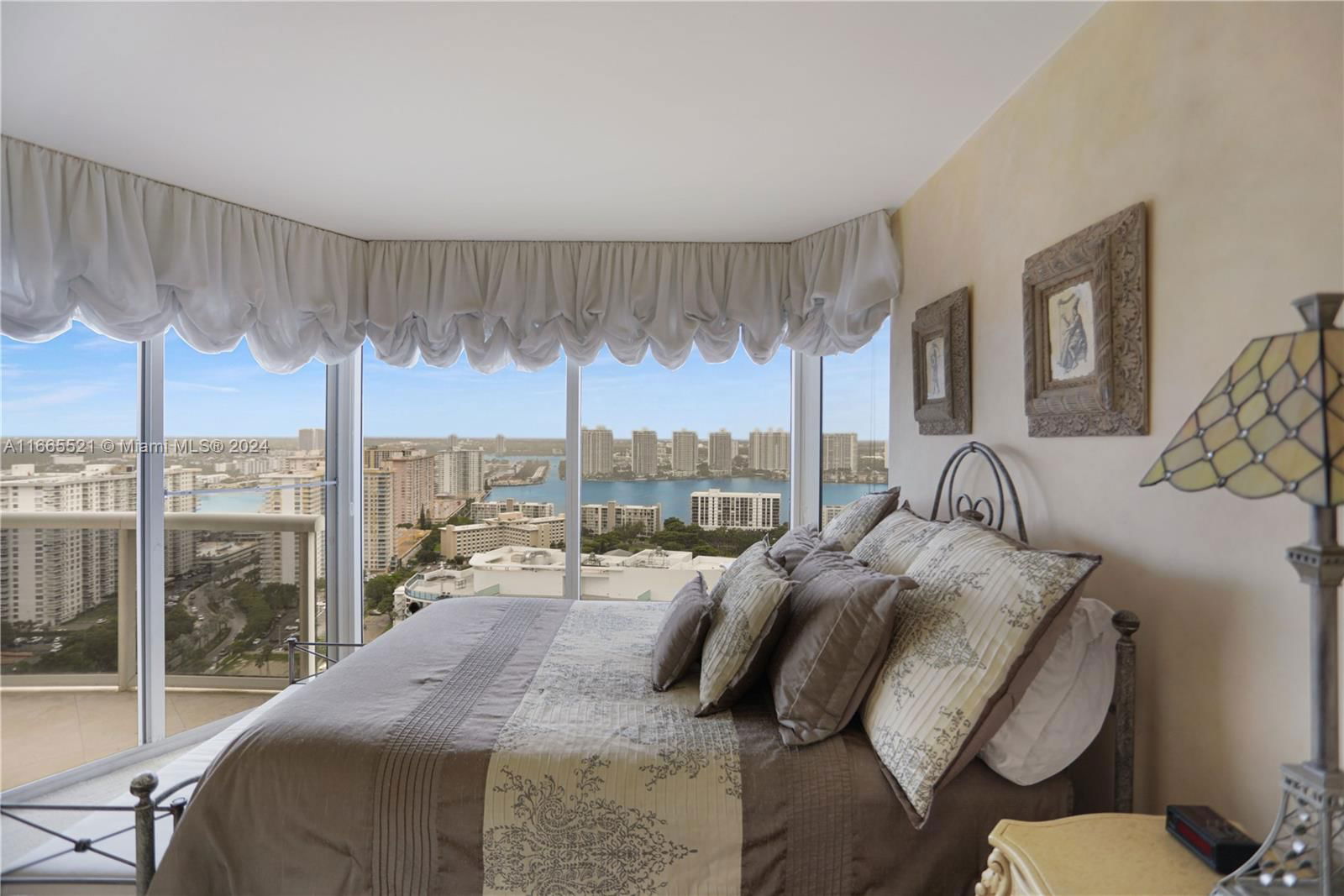 Real estate property located at 17555 Collins Ave #3001, Miami-dade, The Pinnacle Condo, Sunny Isles Beach, FL
