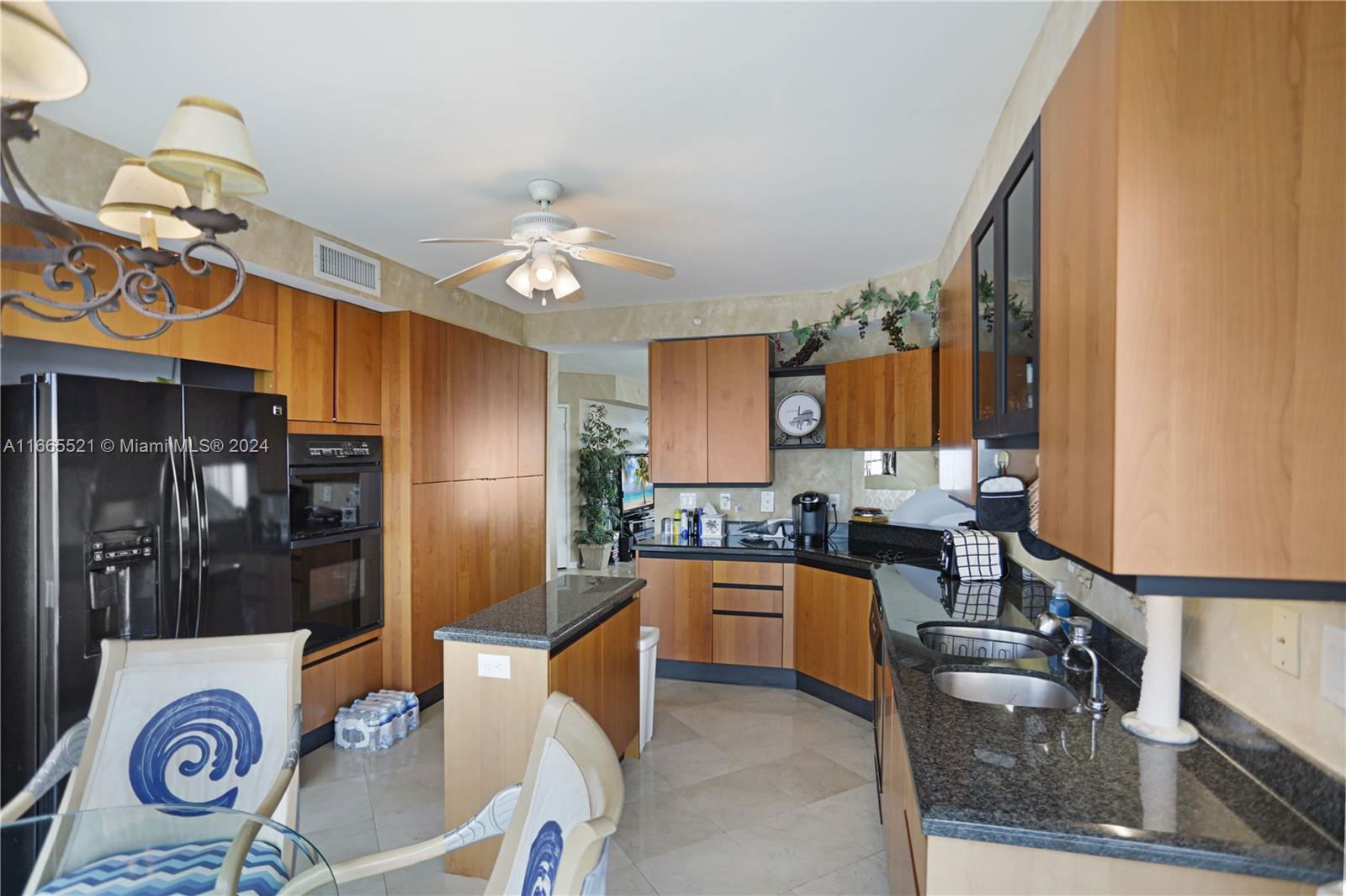 Real estate property located at 17555 Collins Ave #3001, Miami-dade, The Pinnacle Condo, Sunny Isles Beach, FL