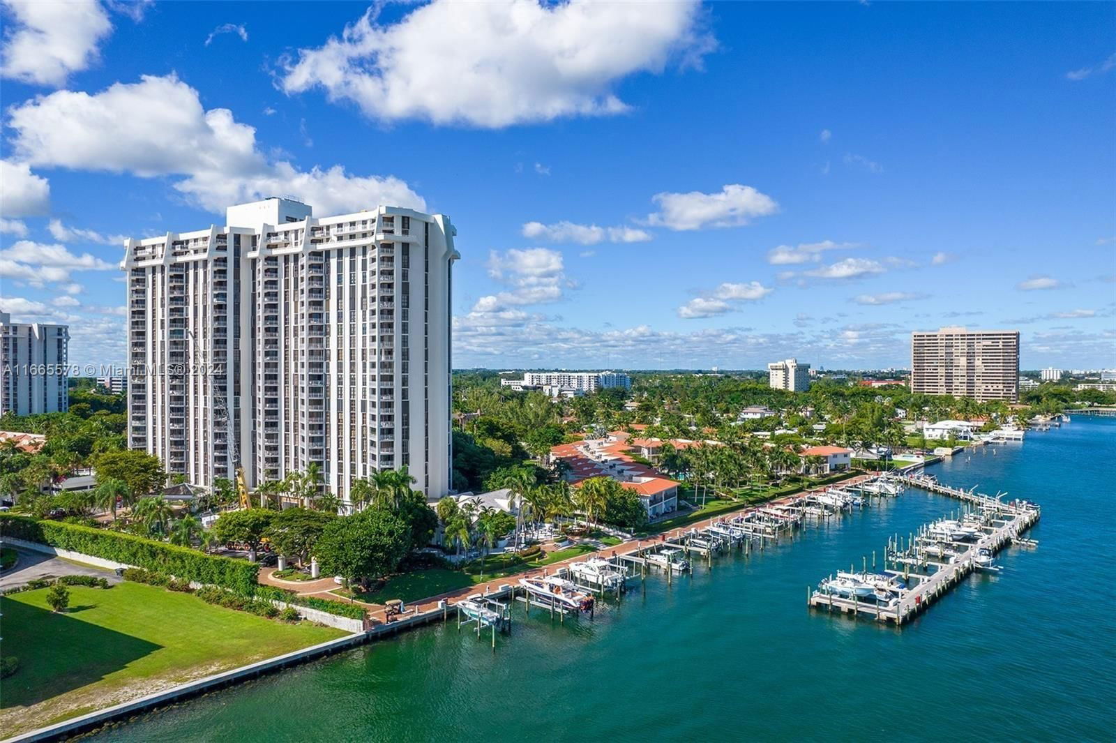 Real estate property located at 4000 Towerside Ter #412, Miami-Dade, THE TOWERS OF QUAYSIDE CO, Miami, FL