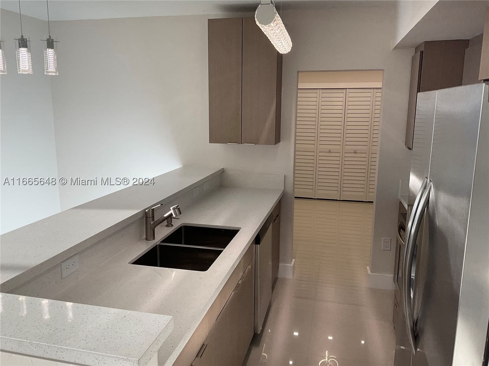 Real estate property located at 10185 Collins Ave #406, Miami-dade, The Plaza Of Bal Harbour, Bal Harbour, FL