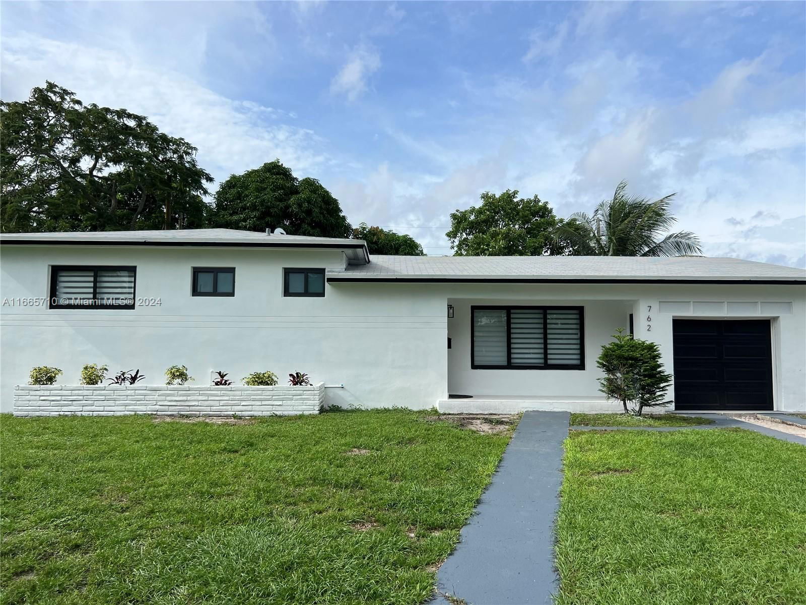 Real estate property located at 762 188th Dr, Miami-Dade, NORWOOD 3 ADDN SEC 1, Miami Gardens, FL