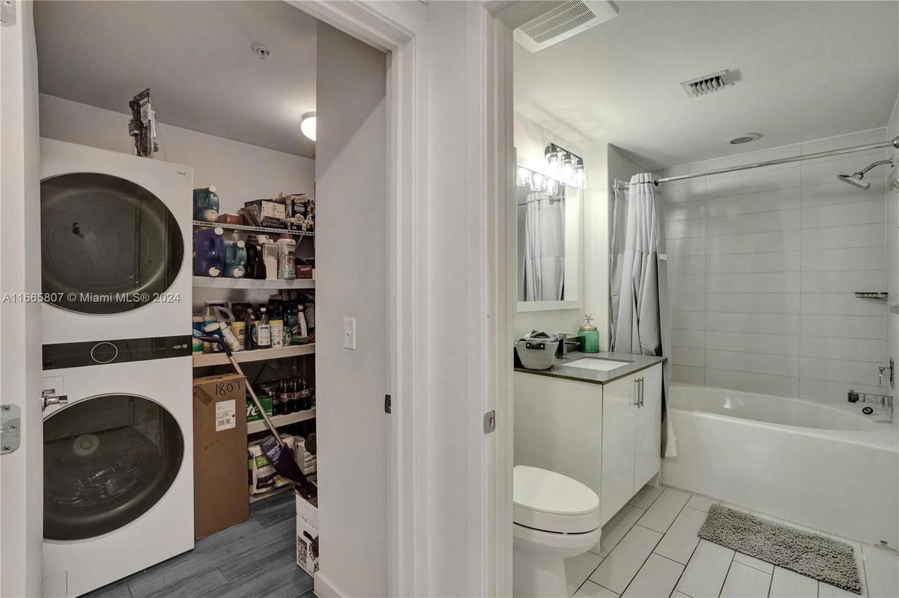 Real estate property located at 999 1st Ave #1807, Miami-dade, Nine At Mary Brickell Vil, Miami, FL
