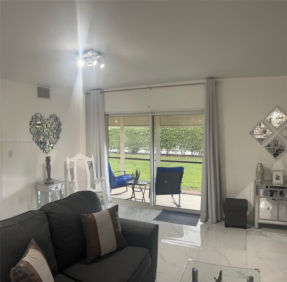 Real estate property located at 111 Hollybrook Dr #105, Broward, Hollybrook, Pembroke Pines, FL