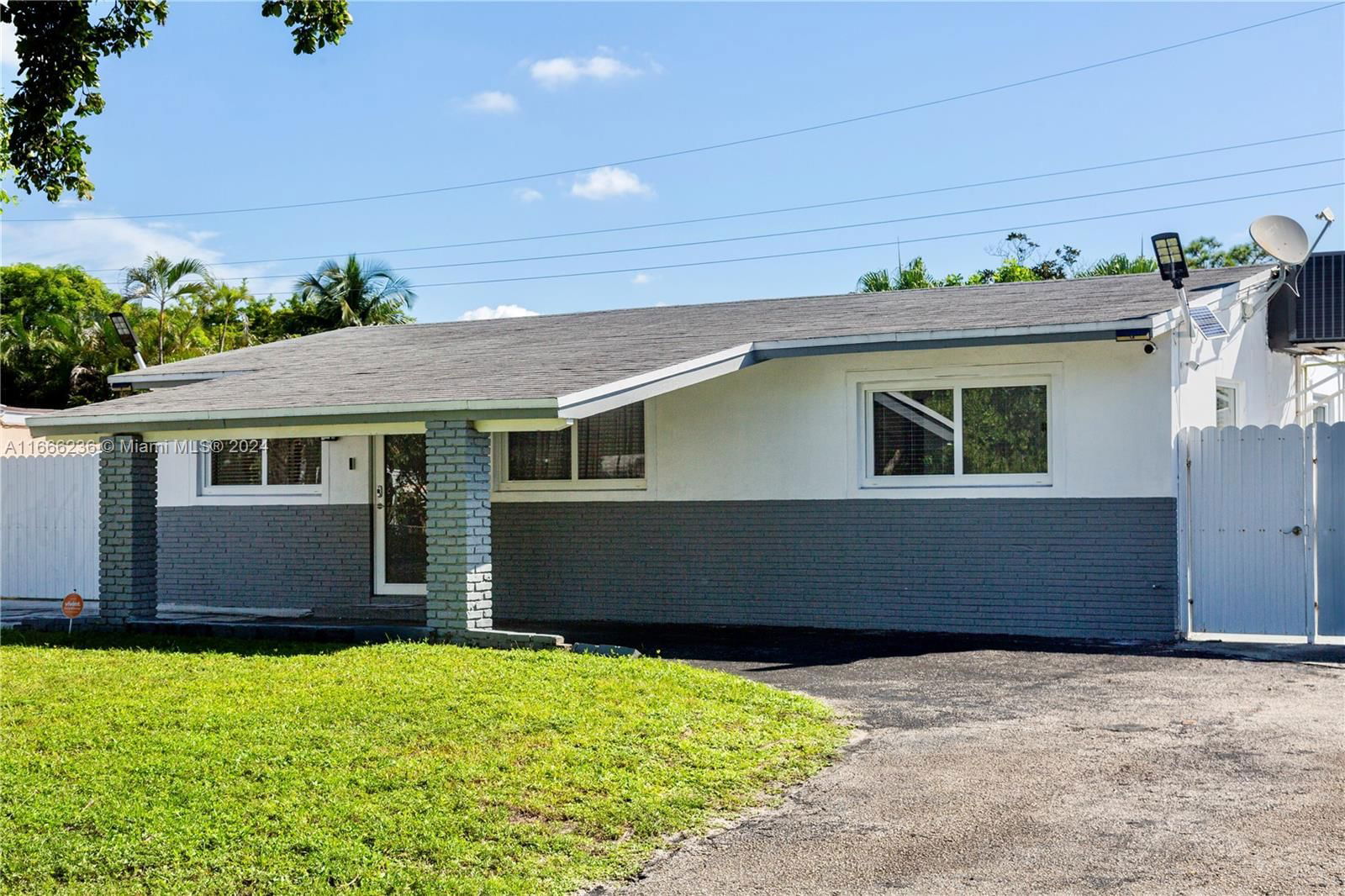 Real estate property located at 721 68th Ave, Broward, BOULEVARD HEIGHTS SEC 6, Hollywood, FL