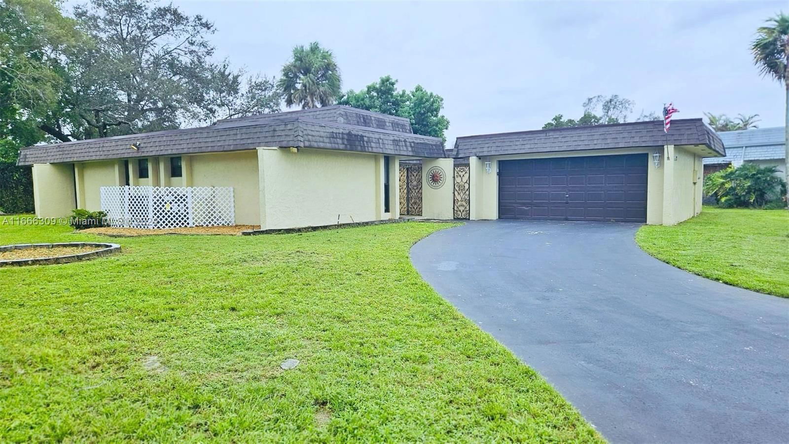 Real estate property located at 5704 Mulberry Dr, Broward, WOODLANDS SEC SEVEN, Tamarac, FL