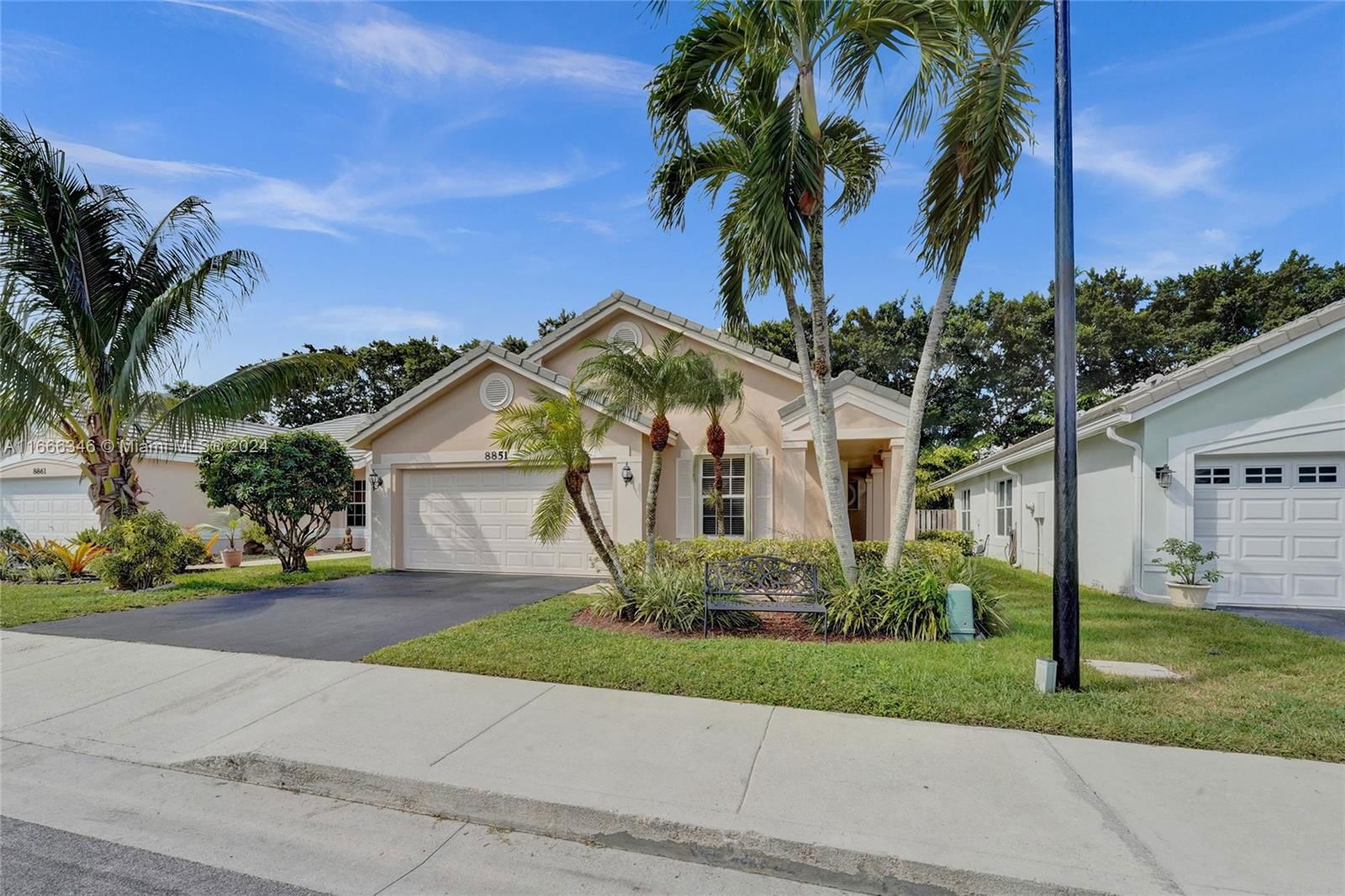 Real estate property located at 8851 Lake Park Cir N, Broward, FOREST RIDGE CLUSTER HOME, Davie, FL