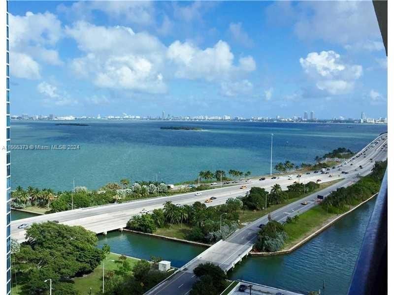 Real estate property located at 600 36th St #1109, Miami-Dade, CHARTER CLUB CONDO, Miami, FL