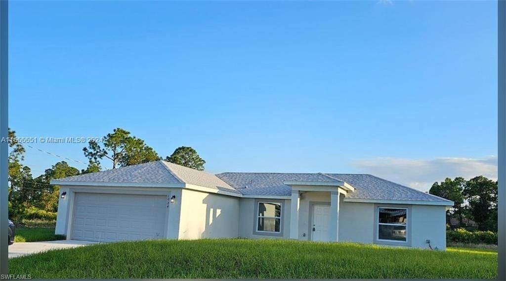 Real estate property located at 917 MARTHA AVE, Lee, LEHIGH ACRES, Lehigh Acres, FL