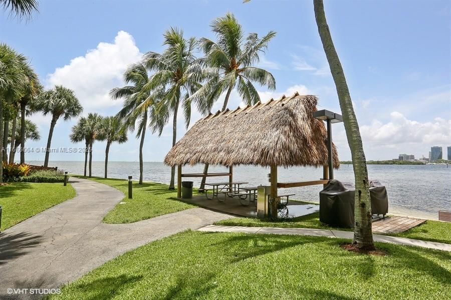 Real estate property located at 2 Grove Isle Dr B1708, Miami-dade, Grove Isle, Miami, FL