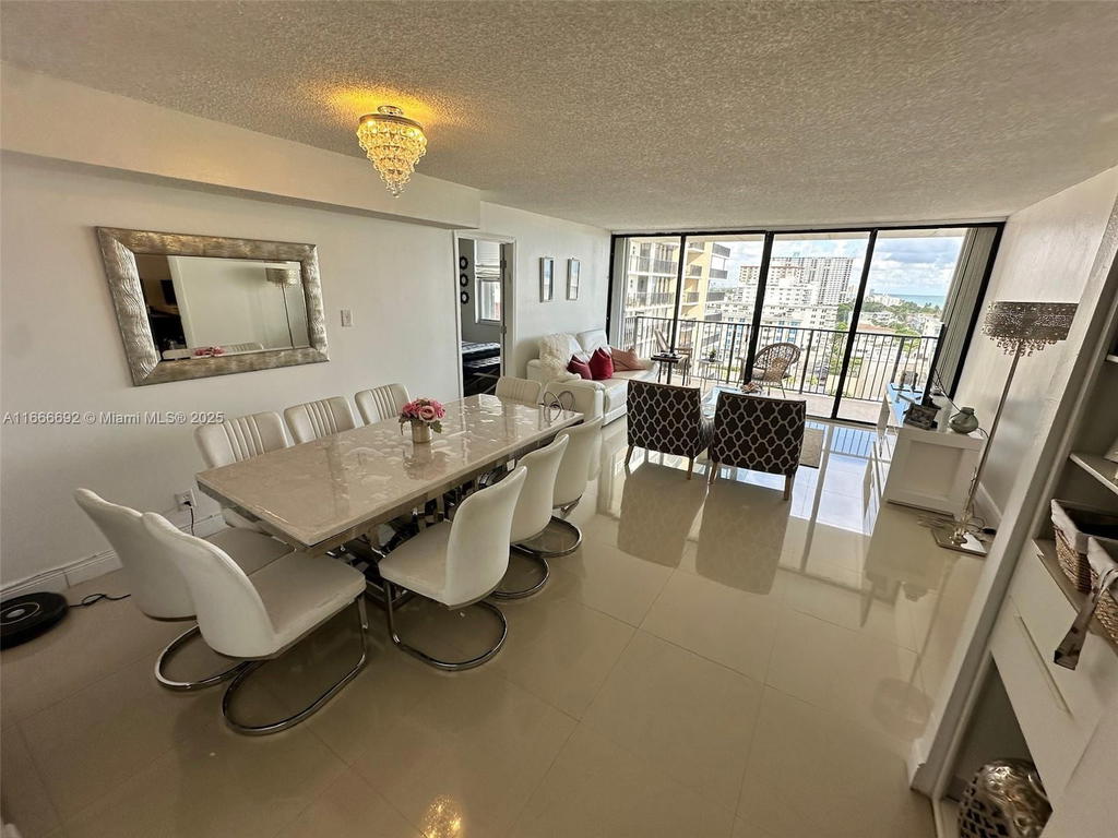 Real estate property located at 2201 Ocean Dr #904, Broward, Quadomain Tower I And Iv, Hollywood, FL