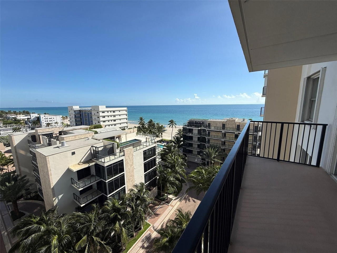 Real estate property located at 2201 Ocean Dr #904, Broward, Quadomain Tower I And Iv, Hollywood, FL