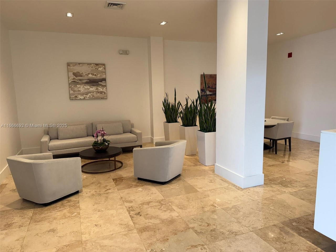 Real estate property located at 2201 Ocean Dr #904, Broward, Quadomain Tower I And Iv, Hollywood, FL