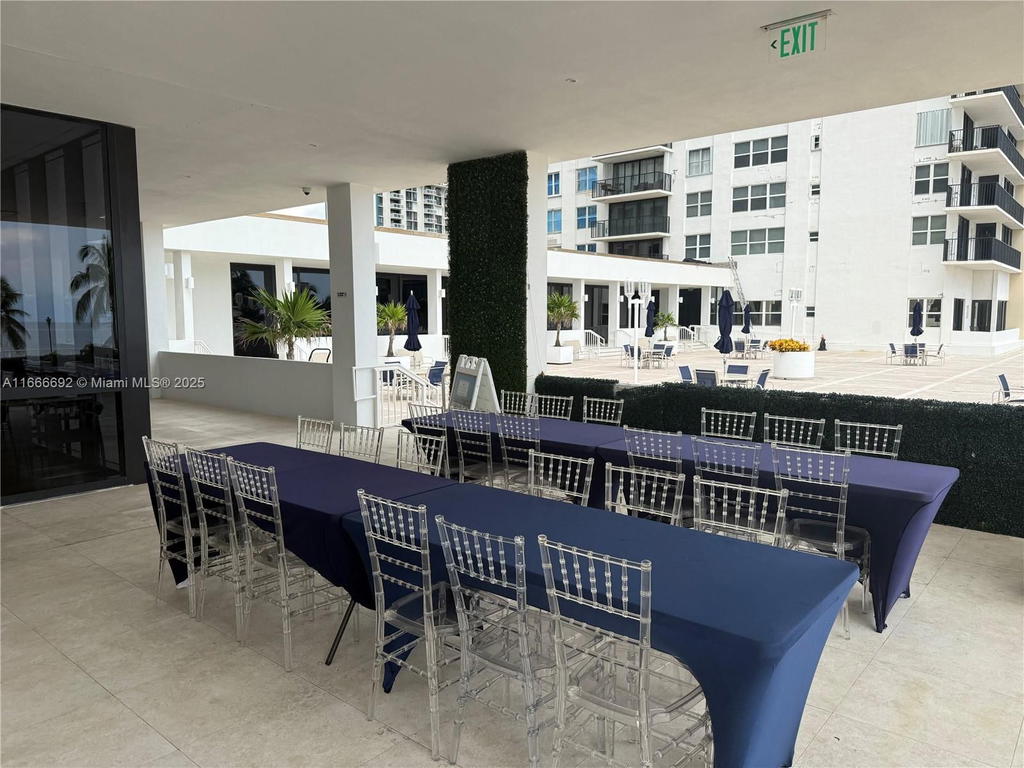 Real estate property located at 2201 Ocean Dr #904, Broward, Quadomain Tower I And Iv, Hollywood, FL